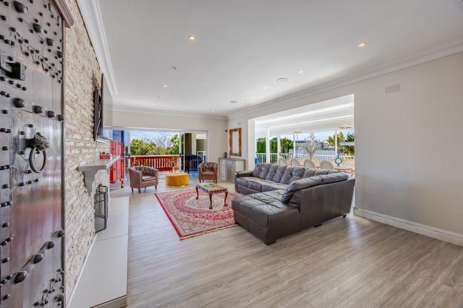5 Bedroom Property for Sale in Milnerton Central Western Cape
